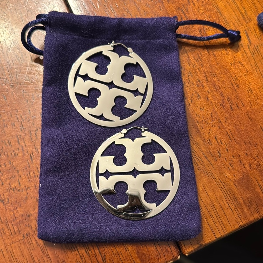 Tory Burch Miller Hoop Earrings- Silver